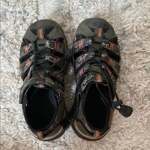 Keen Outdoor Water/ Hiking Shoes